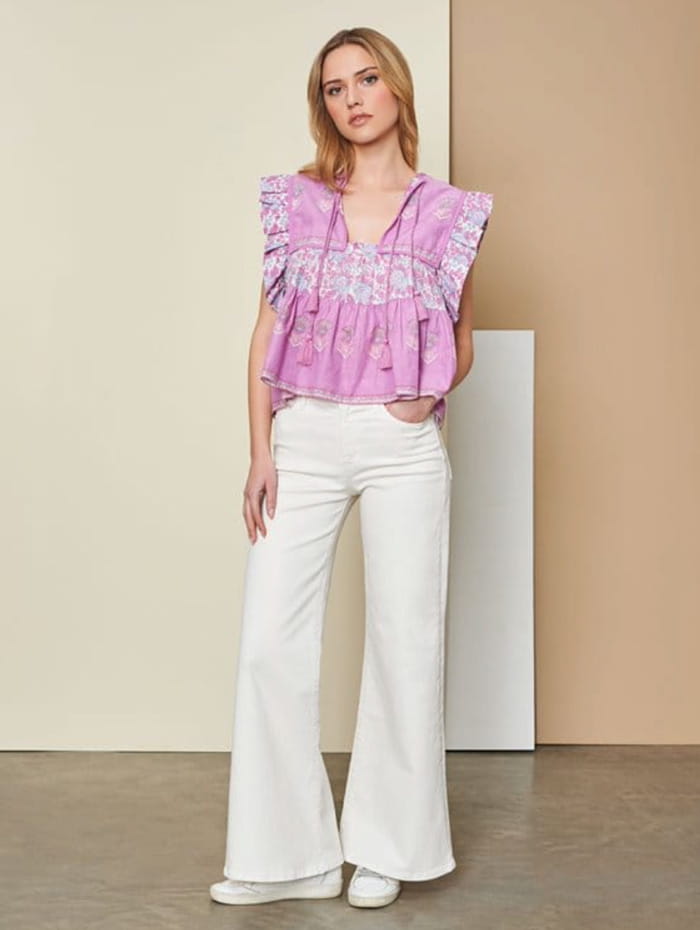 Mid-rise wide leg jeans