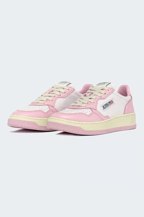 Medalist Low Sneaker In Blush