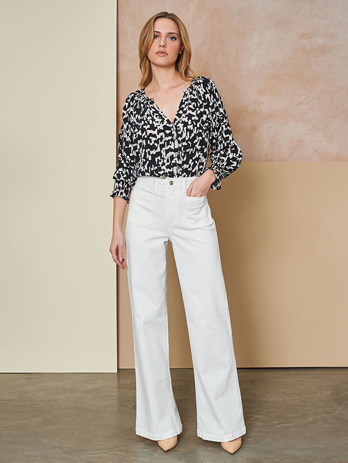 How Should White Jeans Fit