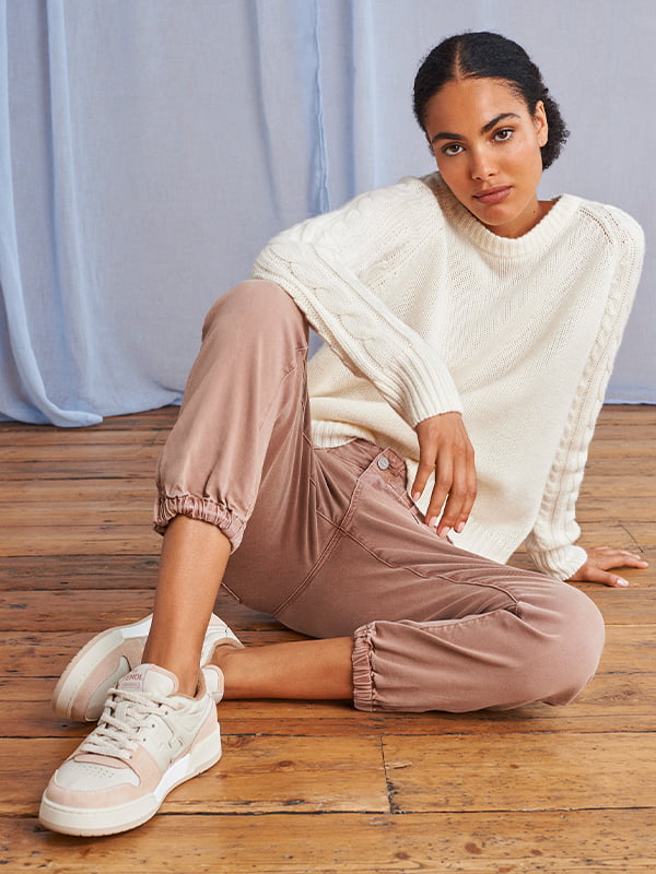 Cable knit jumpers