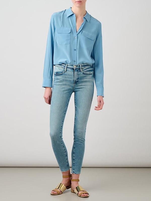 High-waisted skinny jeans