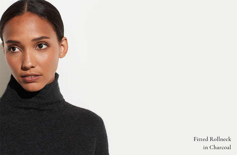 FITTED ROLLNECK IN CHARCOAL