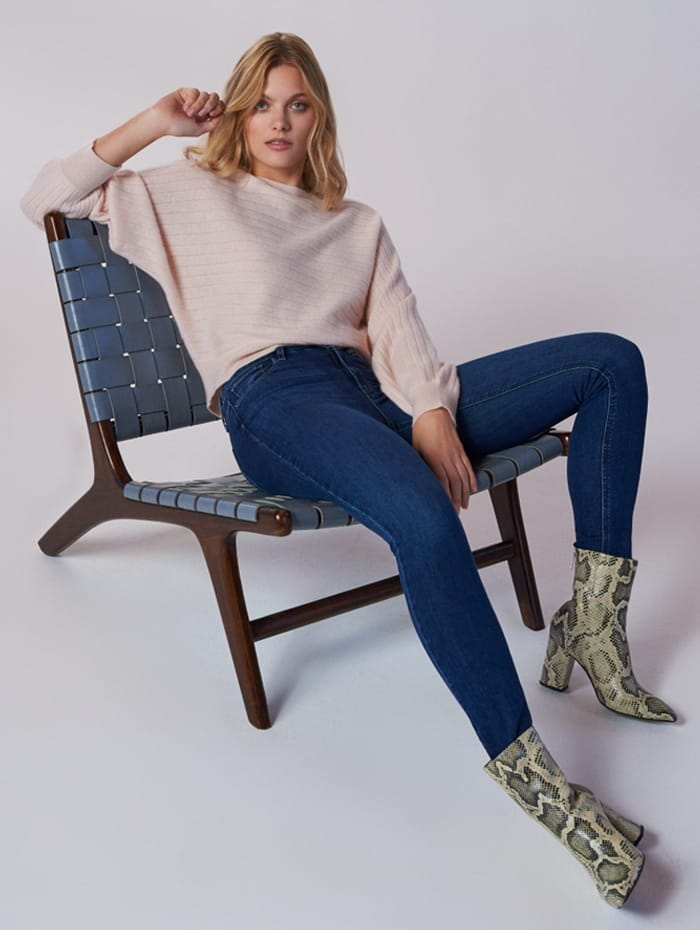 how to dress up skinny jeans for a night out How to Style Skinny Jeans