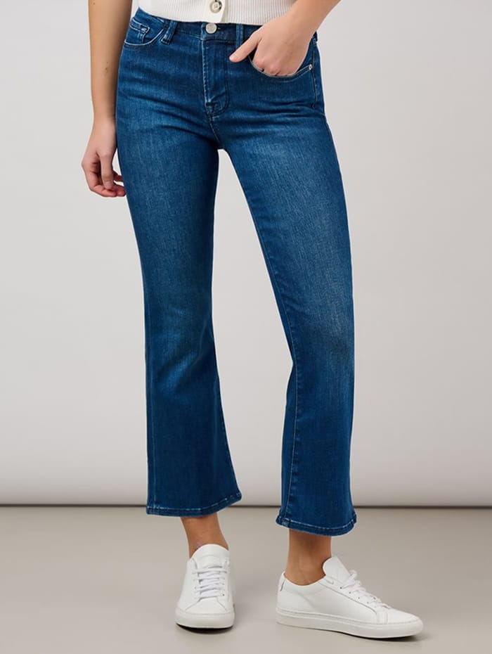 How to style flared jeans | Trilogy