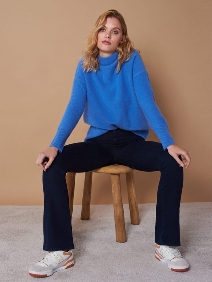 How to style flared jeans | Trilogy