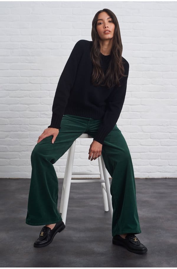 crew neck jumper in black