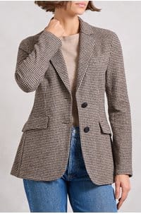 hacking jacket in beige houndstooth