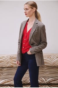 hacking jacket in beige houndstooth