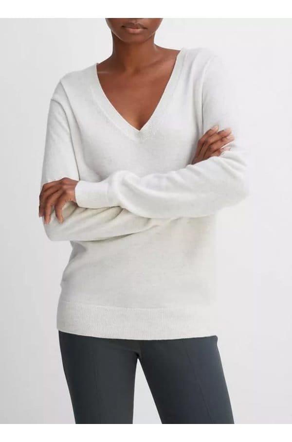 weekend v neck sweater in heather white