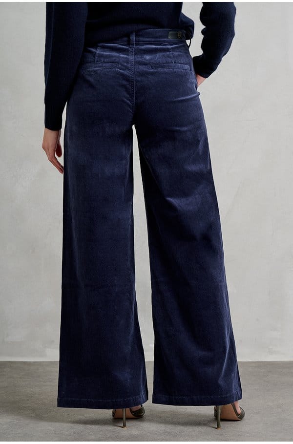 stella wide cord in deep trenches