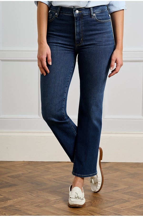 le sleek straight in femma