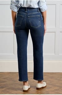 le sleek straight in femma