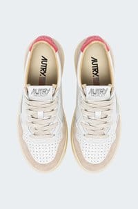 medalist low sneaker in rose