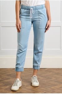 chelsea pocket jogger in malibu mist