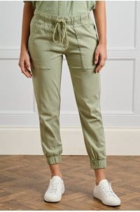 pocket jogger in olive grove