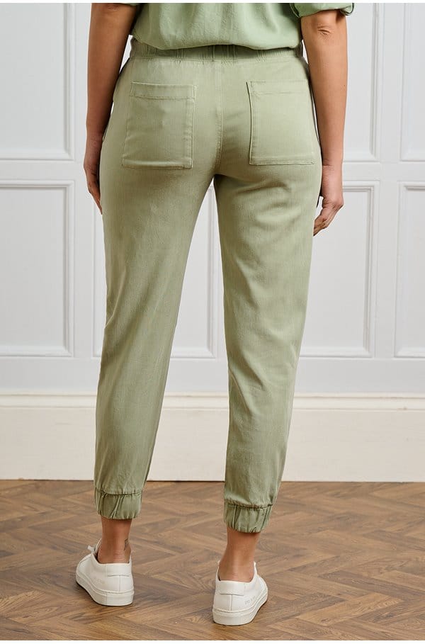 pocket jogger in olive grove