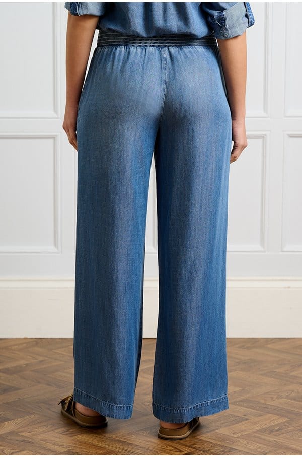 smocked waist wide pant in moonlit haze