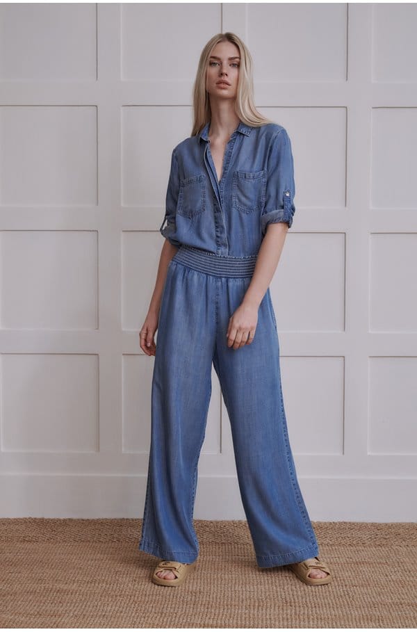 smocked waist wide pant in moonlit haze