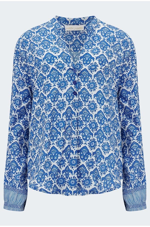 leslie blouse in fleur de lis blue