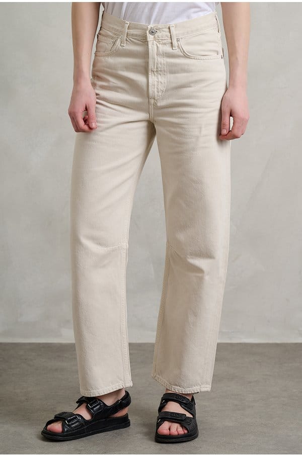 miro relaxed jean in almondette