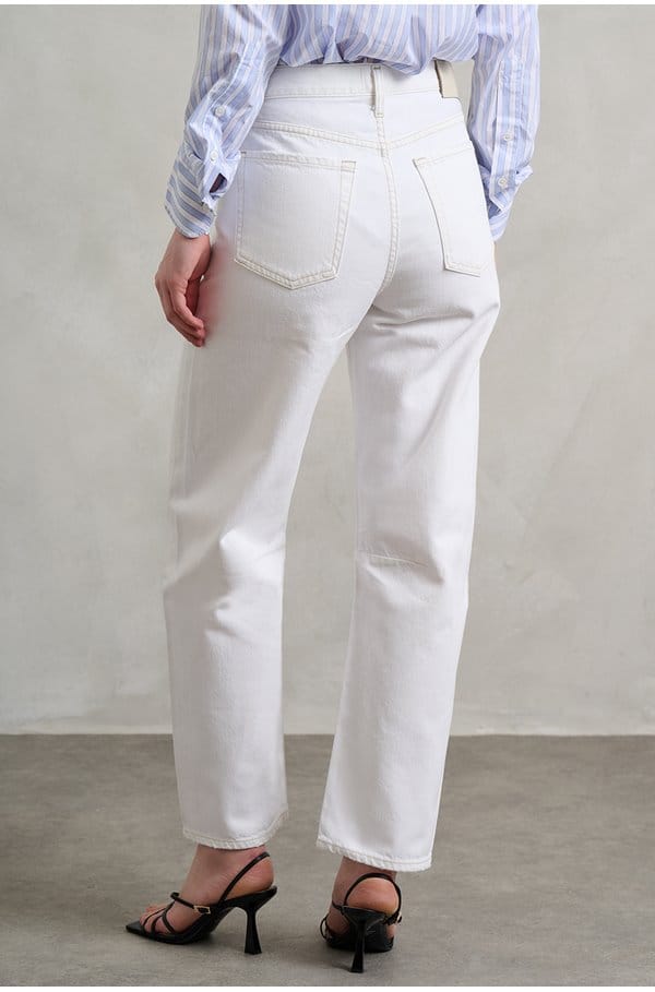 miro relaxed jean in soft white