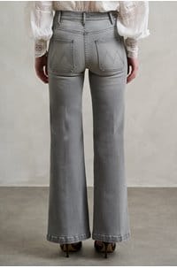 the hustler roller with patch pockets in noted