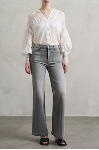 the hustler roller with patch pockets in noted