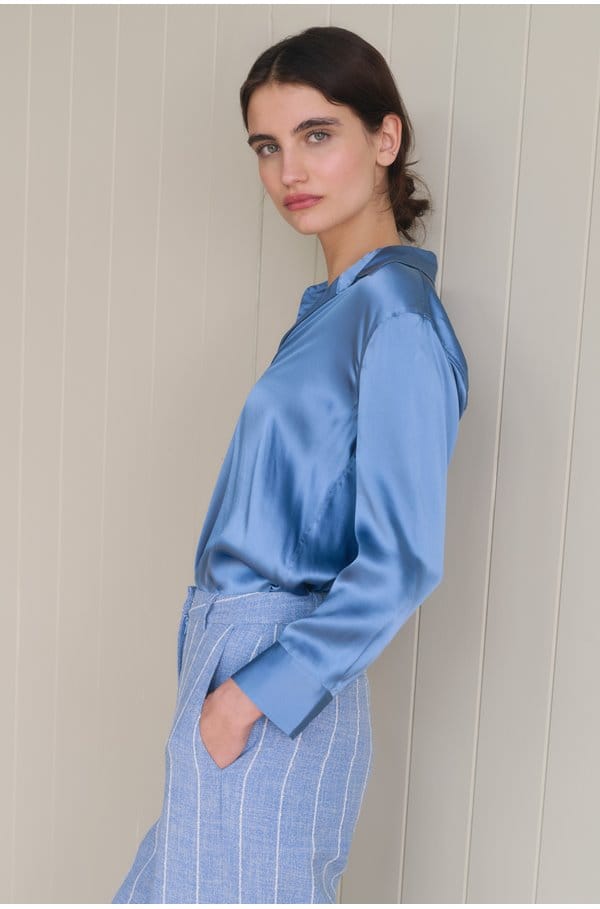 dani blouse in harbour blue