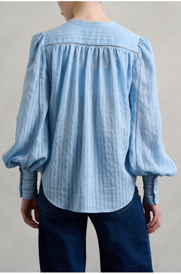 kiera blouse in light blue fog