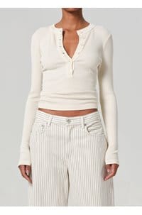 varra henley top in dune