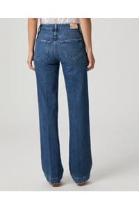 leenah wide jean in soundcheck