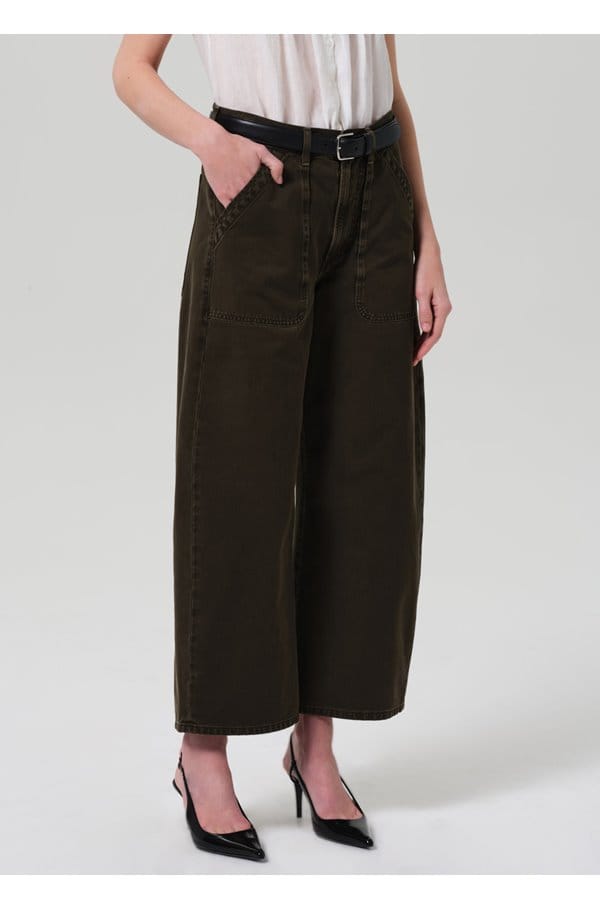 ayla cargo crop in dark olive