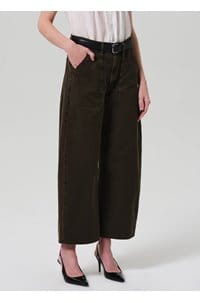 ayla cargo crop in dark olive
