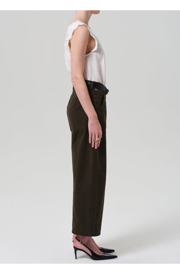 ayla cargo crop in dark olive