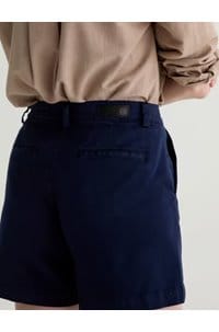 jude short in deep trenches