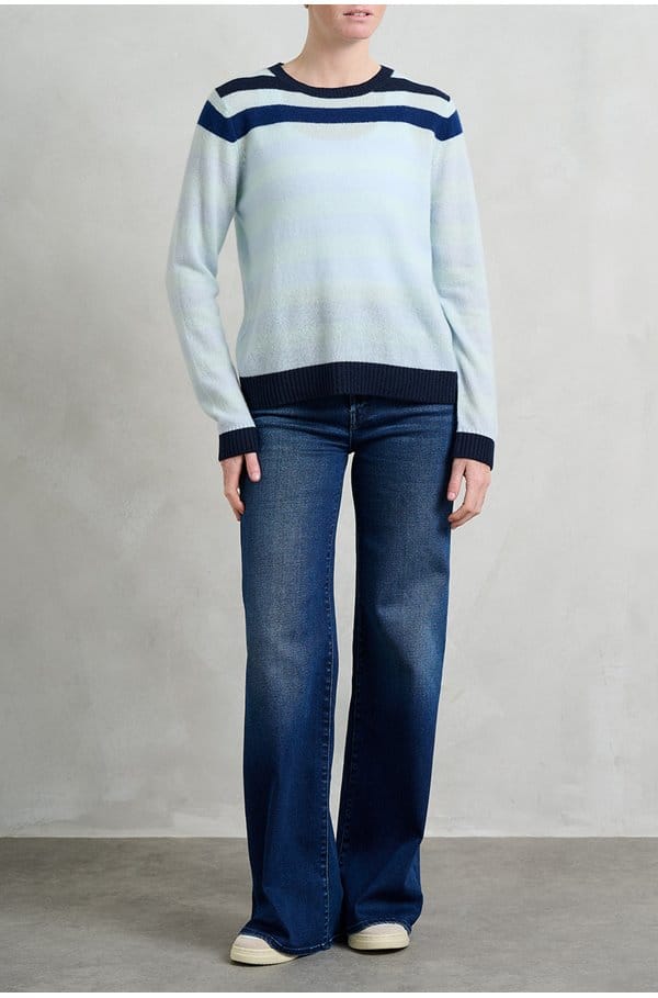 gradient stripe crew in noor navy pale blue