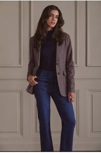 le sleek straight in trick