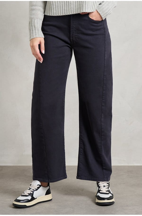 the half pipe flood in faded black