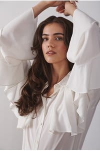 demaris blouse in dove 