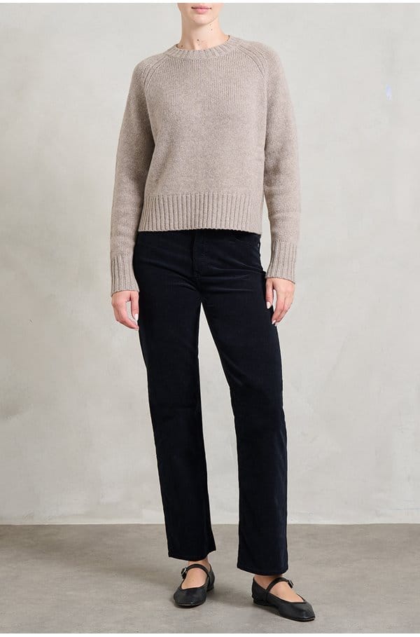 crew neck sweater in fresh pepper