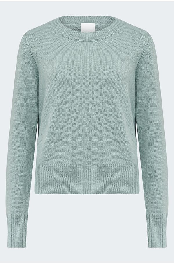 cashmere crew neck sweater in sage 