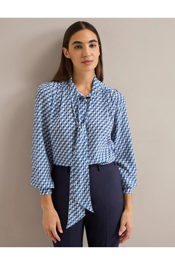 matty blouse in blue cream lips