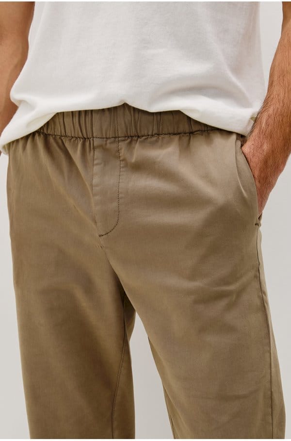 julian trouser in barley