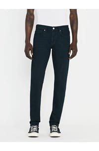 l'homme slim jean in placid