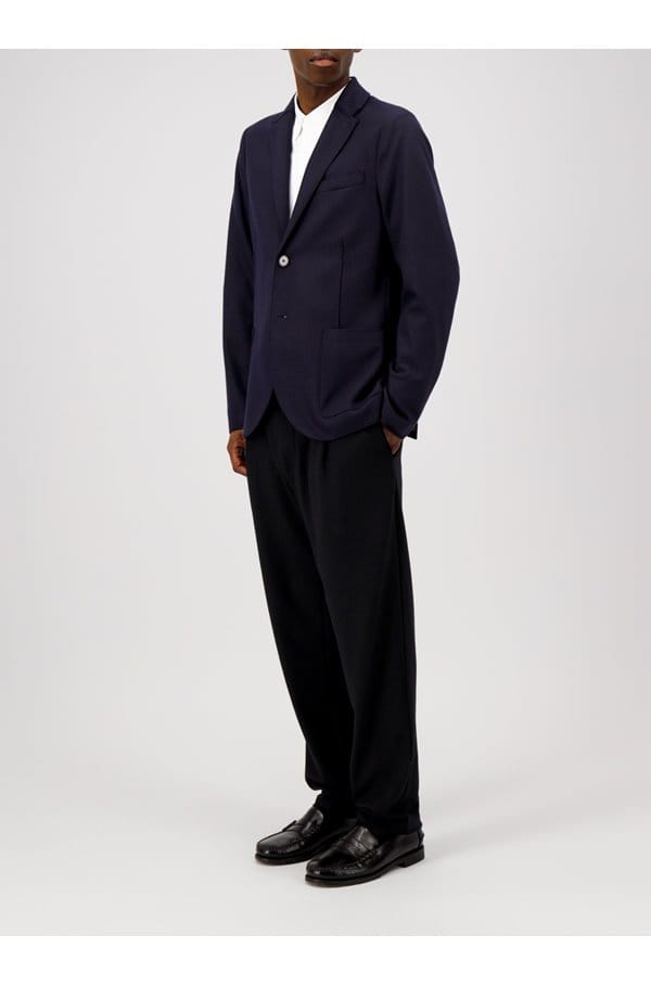 2 button vented jacket in navy blue