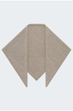 Triangle Scarf In Fresh Pepper 