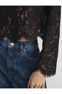 the lace blouse in black