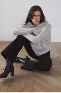 crew neck sweater in grey