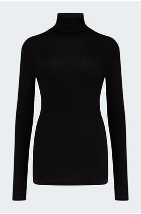 Chels Turtleneck in Super Black