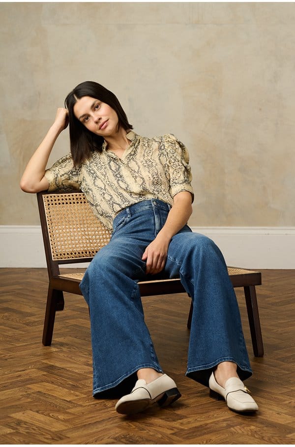 the snake gillian top in camel multi 